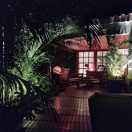 Tropical Con Piscina Y Aire Acondicionado *